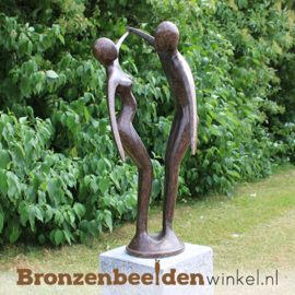 Liefdesbeeld van brons voor op het graf "Vreugde" BBW1975br