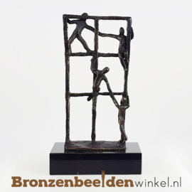 Beeld kinderen op klimrek BBWKR