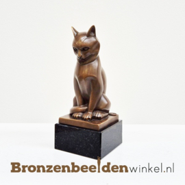 Bronzen beeld kat op sokkel BBW12667