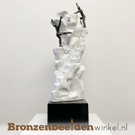 Zakelijk geschenk "Juiste keuzes (WIT)" op sokkel BBW005br13