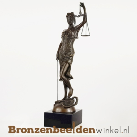 Beeld Vrouwe Justitia van brons BBW008br12