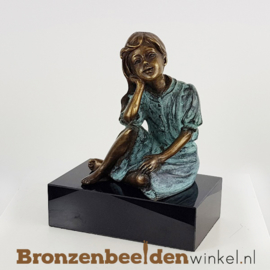 Kinderbeeldje meisje in brons BBW1443br