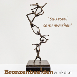 Jubileum werk beeldje "Succesvol samenwerken" BBW2887