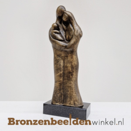 Beeldje "Vader moeder met baby" BBW071br61