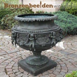 Bronzen tuinvaas met engeltjes BBW438