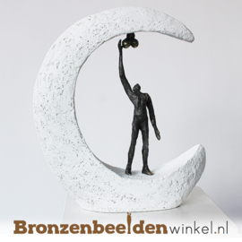 Kunst beeldje "De vruchten plukken" BBW005br22