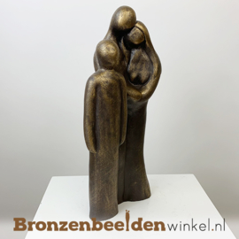 Beeldje "Vader moeder met groot kind" BBW064br01