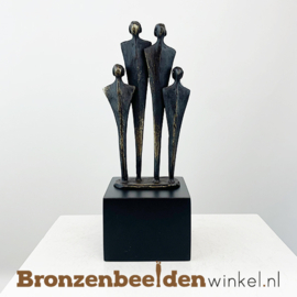 Asbeeldje "Het gezin 4 personen" BBW004br16as