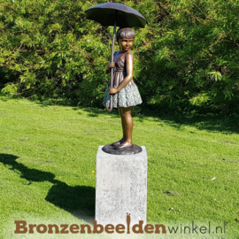 Tuinbeeld meisje onder paraplu BBW1279br