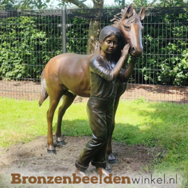 Bronzen tuinbeeld meisje met pony BBW870