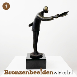 NR 1 | Cadeau van personeel aan directie ''Chapeau'' BBW001br33