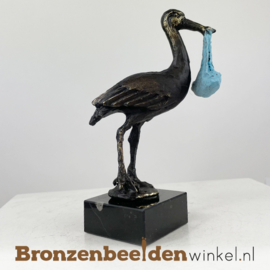 Beeldje ooievaar met jongen "Hoera! een zoon" BBW23bp07b