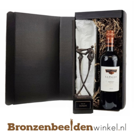 NR 10 | Cadeau overname bedrijf ''Geschenkdoos met beeldje en wijn naar keuze''