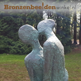 Bronzen tuinbeeld "Vereeuwigde Liefde" BBW52845br