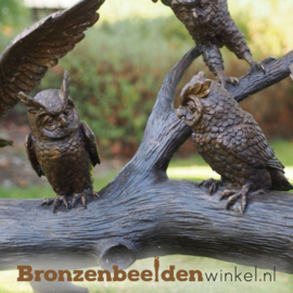 Tuinbeeld uilen op boomstam BBW61076