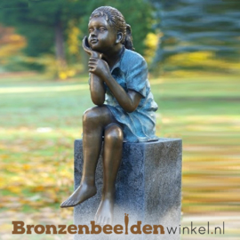 Kinderbeeld zittend meisje BBW0639br