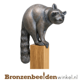 Bronzen wasbeer beeld BBW37260