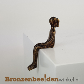 NR 6 | Bronzen beeld Amsterdam "Gezin op bankje ouders met 3 dochters"BBW001br51