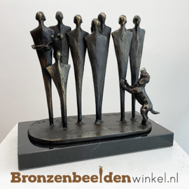 NR 10 | Bronzen beelden Amsterdam "Familie beeld op maat (v.a. 8 pers)"