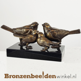 Beeld gezin vogels met twee jongen BBW80005