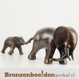 Olifanten beeldje moeder olifant met kalfje BBW1856