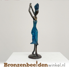 Afrikaans beeld "Nasha" 24 cm BBWST19MD25