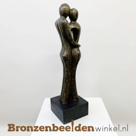 Bronzen koppel "Prachtig paar op sokkel" als huwelijkscadeau BBW0718BR