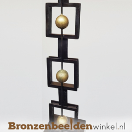 Groot jubileum beeld "Out of the Box" BBWD00br03