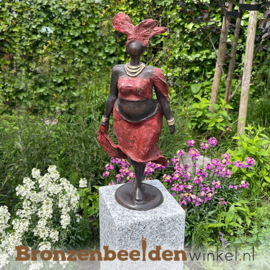 Tuinbeeld "Imani met granieten sokkel" BBW30DK16