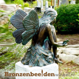 Tuinbeeld fee met vlinder BBWR89054