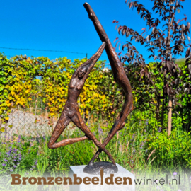 Beeld voor in de tuin "Duabus Mulieribus" BBW248524