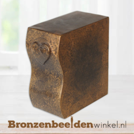 Bronzen urn met hartje BBW0650br