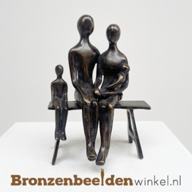 Gezin beeldje "Ouders met baby en kind" - STEL SAMEN -