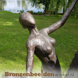 Tuinbeeld danspaar "De Jive" brons BBW57354