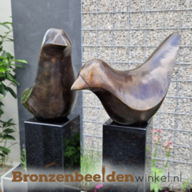 Abstract tuinbeeld met moderne vogels BBW546792br