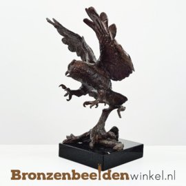 Uilen beeldje met gespreide vleugels BBW61021