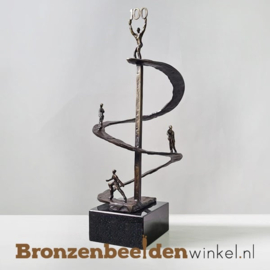 Jubileum cadeau "Positieve spiraal met jaartal" BBW006br24