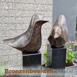 Abstract tuinbeeld met moderne vogels BBW546792br