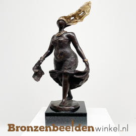 Afrikaans beeld  "Layla" uit Afrika 33 cm bbwDVG14R35