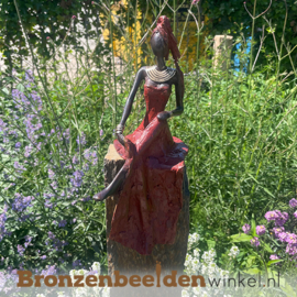 Beeld voor in de tuin "Lethabo" incl sokkel