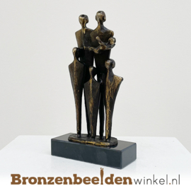 Familie beeld vader, moeder, 3 kinderen en 1 baby BBW006br20b