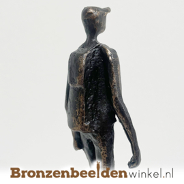 Beeldje "De wandelaar" BBW23bp47