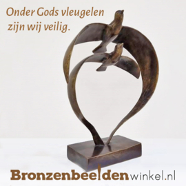 Belijdenis cadeau "Onder Gods vleugelen zijn wij veilig"