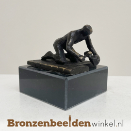 Stratenmaker beeldje "De stratenmaker" BBW23pb57