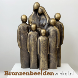 Beeldje ouders met vijf kinderen BBW064br05