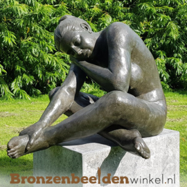 Bronzen tuinbeeld "Catharina" BBW1092