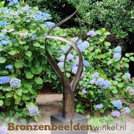 Abstract tuinbeeld "De Levensboom" incl. sokkel zwart