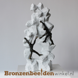 Broer zus beeld "De helpende hand" WIT BBW005br14