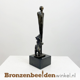 Hondenbeeldje "Hond met baasje" BBW06br15