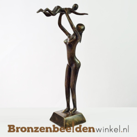 Moeder kind beeldje "Onvoorwaardelijke liefde" BBW001br23